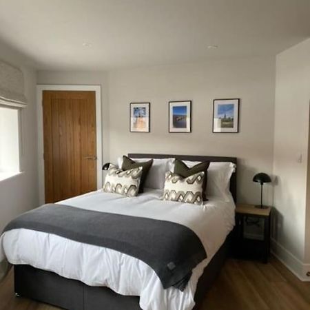 New Modern Studio Apartment Near To City Centre Salisbury Exteriér fotografie