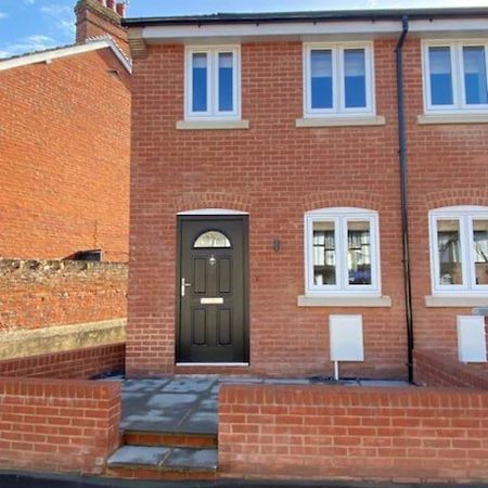 New Modern Studio Apartment Near To City Centre Salisbury Exteriér fotografie